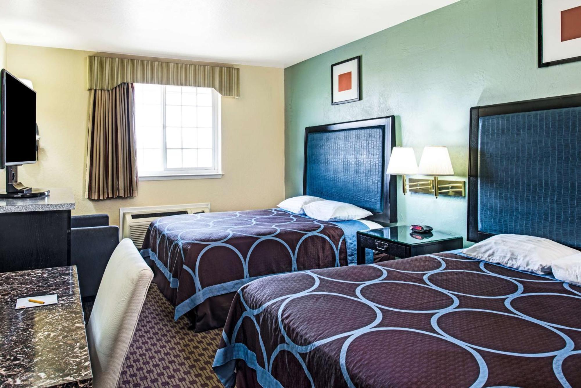 מלון Freeport Super 8 By Wyndham Sacramento/Florin Rd מראה חיצוני תמונה